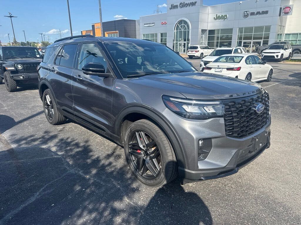 2025 FORD Explorer