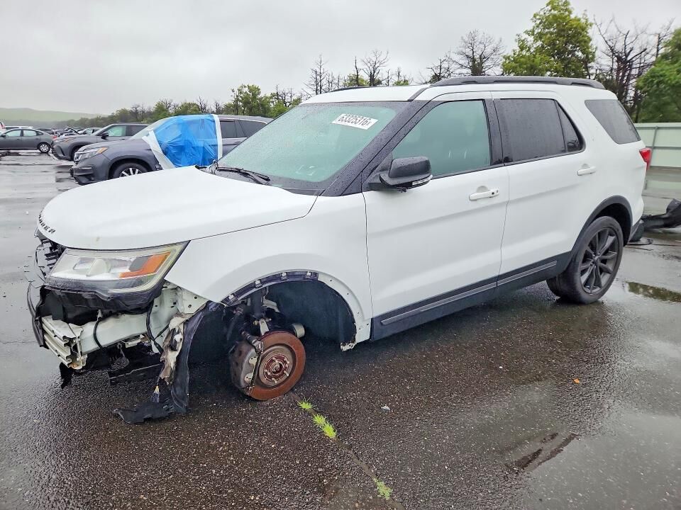 2019 FORD Explorer