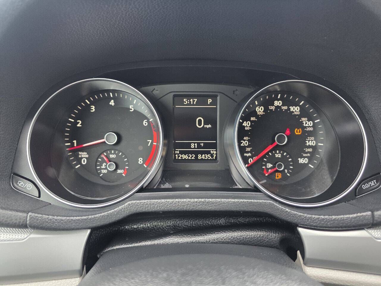 2017 VOLKSWAGEN Passat