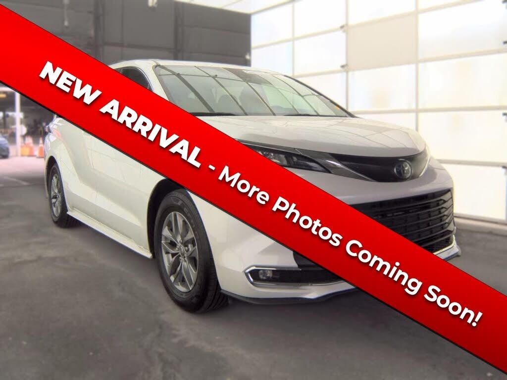 2022 TOYOTA Sienna
