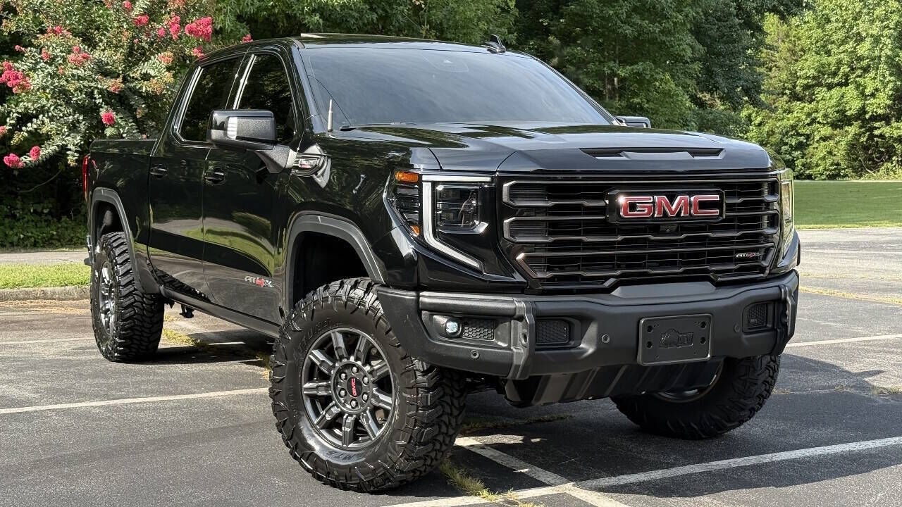 2024 GMC Sierra