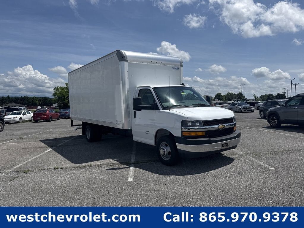 2026 CHEVROLET Express