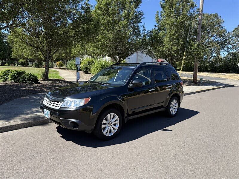2011 SUBARU Forester