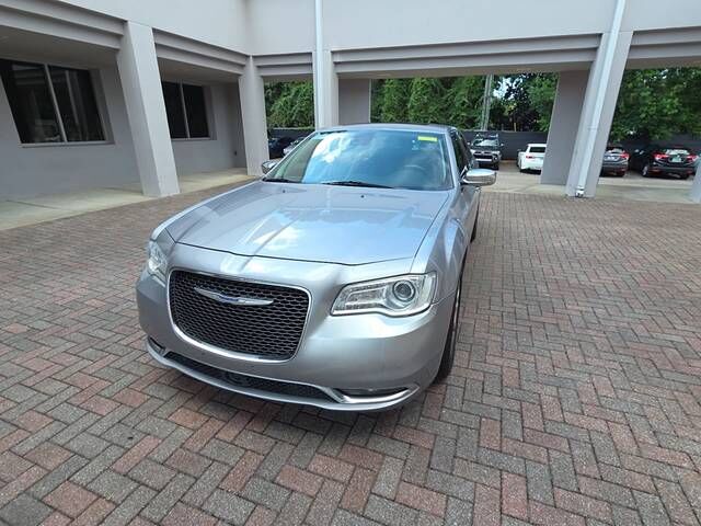 2018 CHRYSLER 300