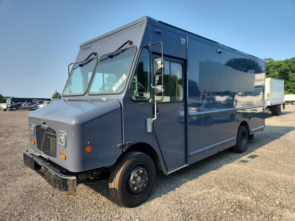2021 FREIGHTLINER MT 45G Front Gasoline Engine Walk in Van Chassis