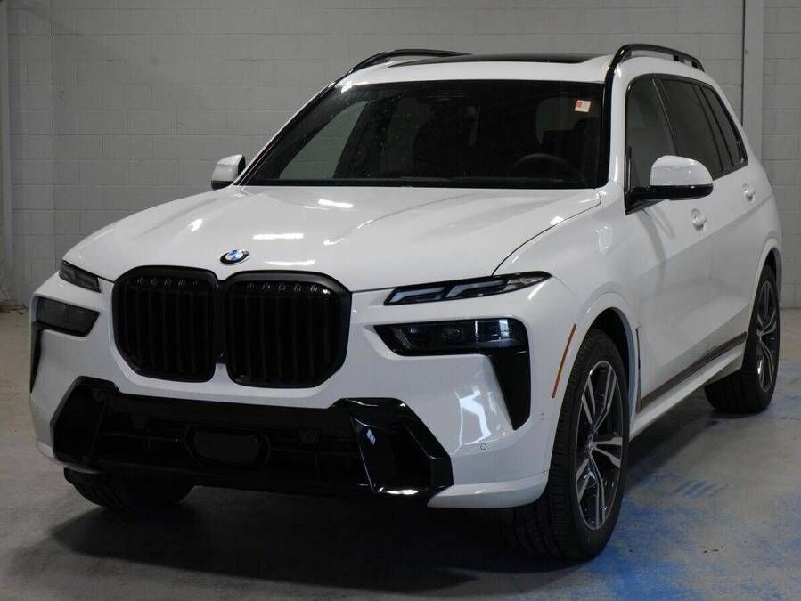2027 BMW X7