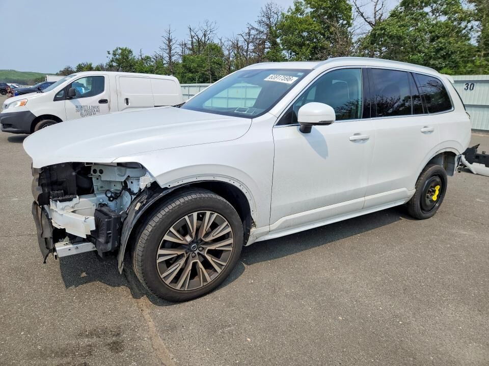 2021 VOLVO XC90