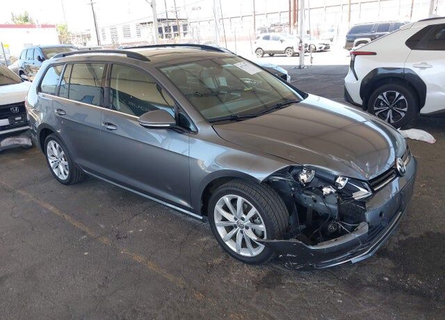 2017 VOLKSWAGEN Golf SportWagen