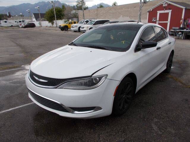 2016 CHRYSLER 200