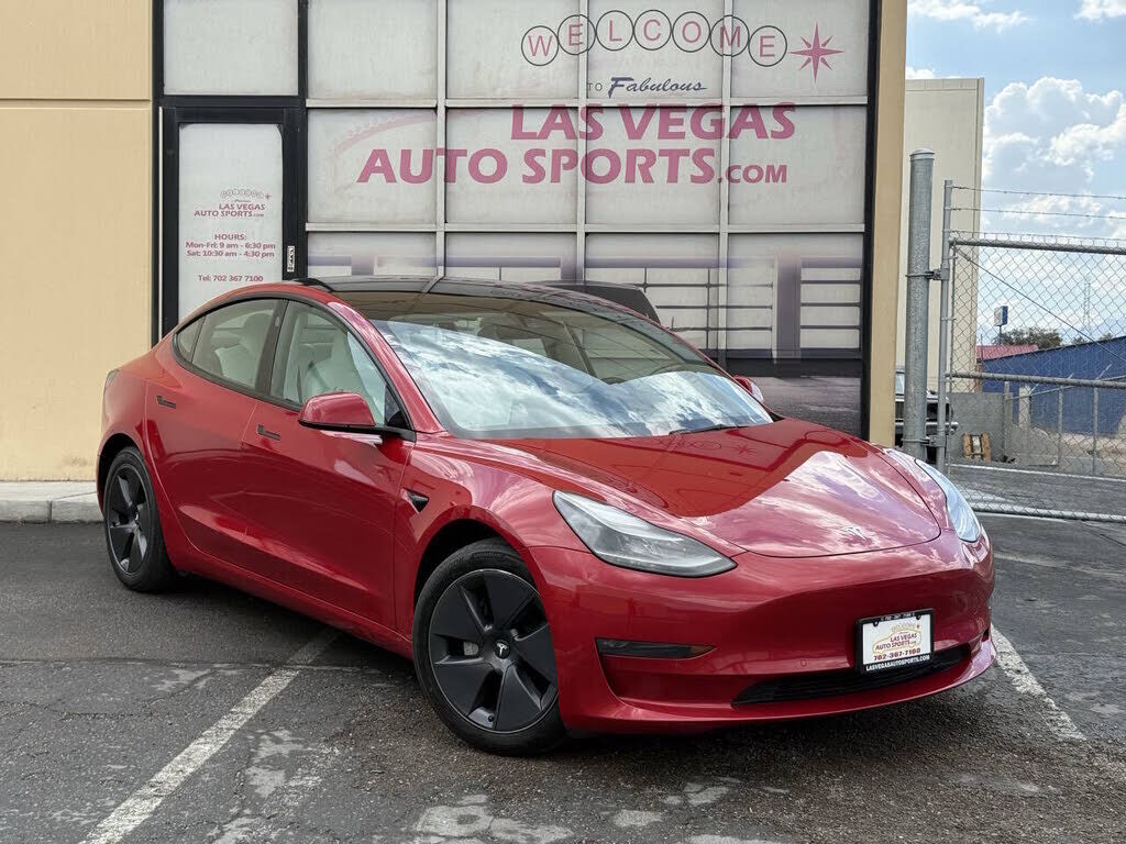 2022 TESLA Model 3