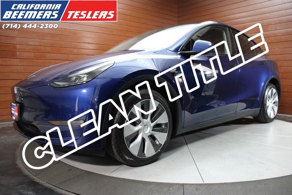 2023 TESLA Model Y