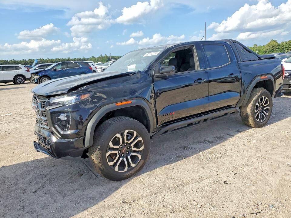 2025 GMC Canyon