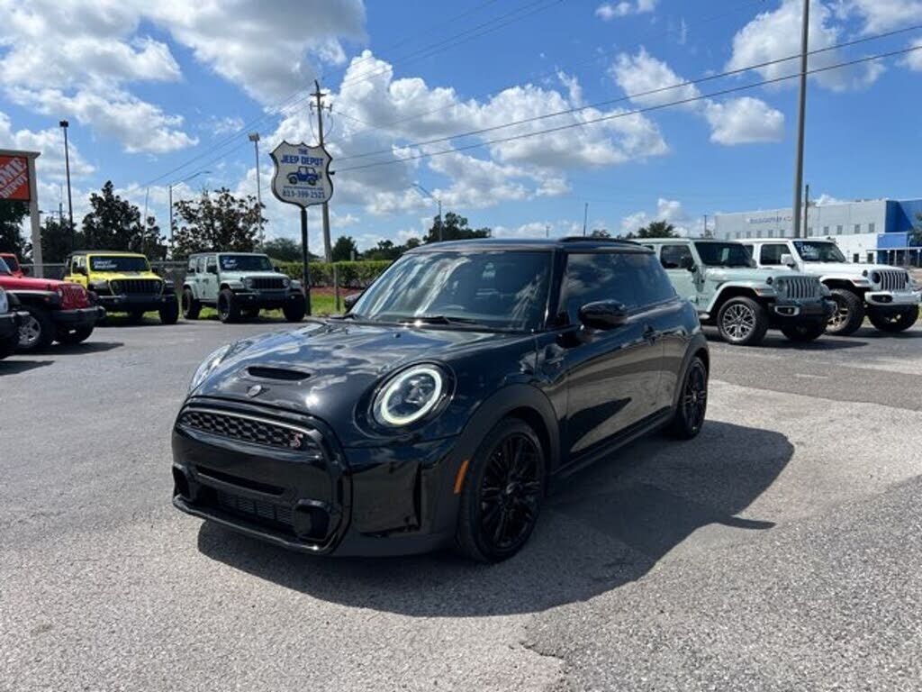 2023 MINI Hardtop