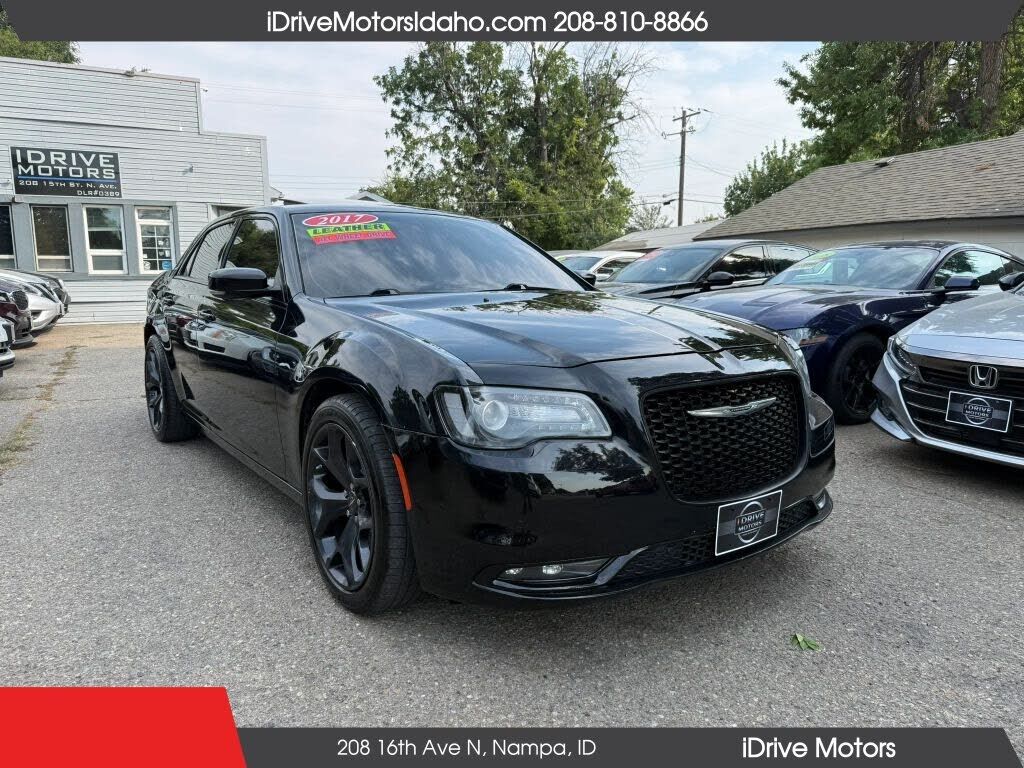 2017 CHRYSLER 300
