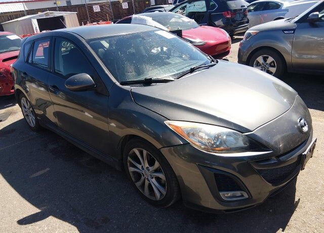2011 MAZDA Mazda3