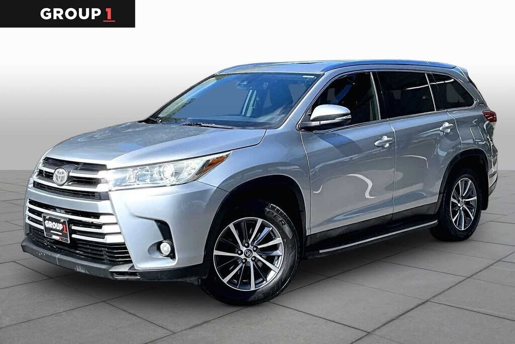 2019 TOYOTA Highlander