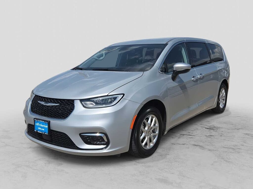 2023 CHRYSLER Pacifica