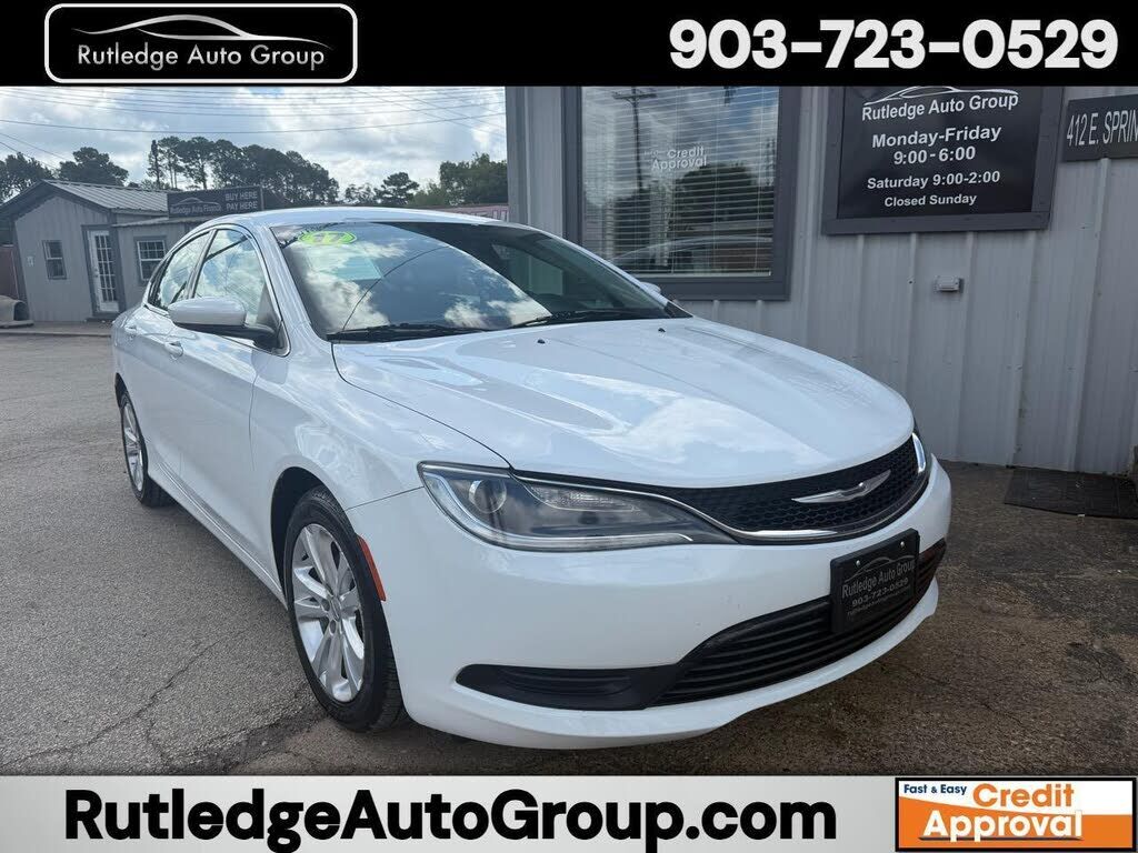 2017 CHRYSLER 200