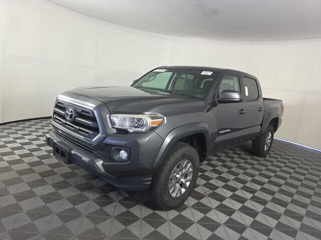 2016 TOYOTA Tacoma