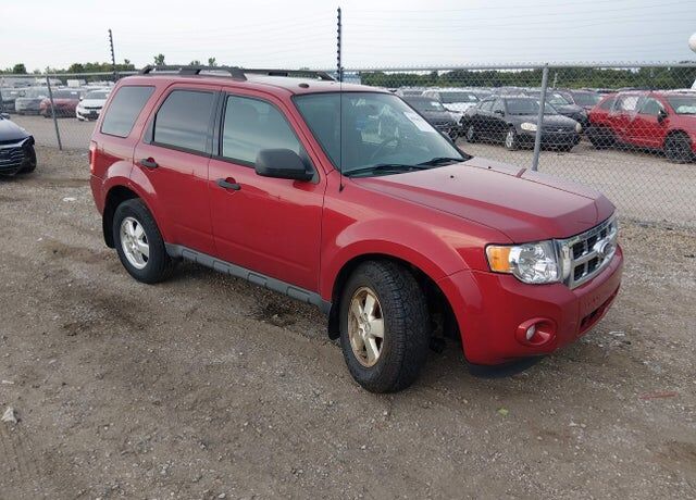 2011 FORD Escape
