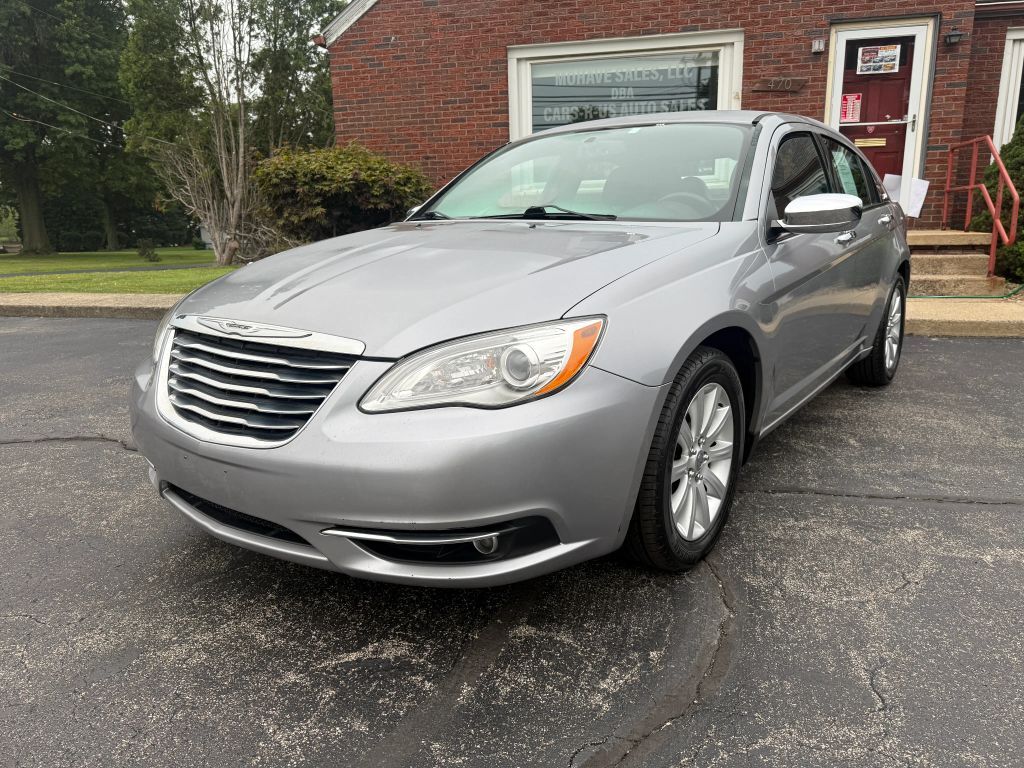 2013 CHRYSLER 200