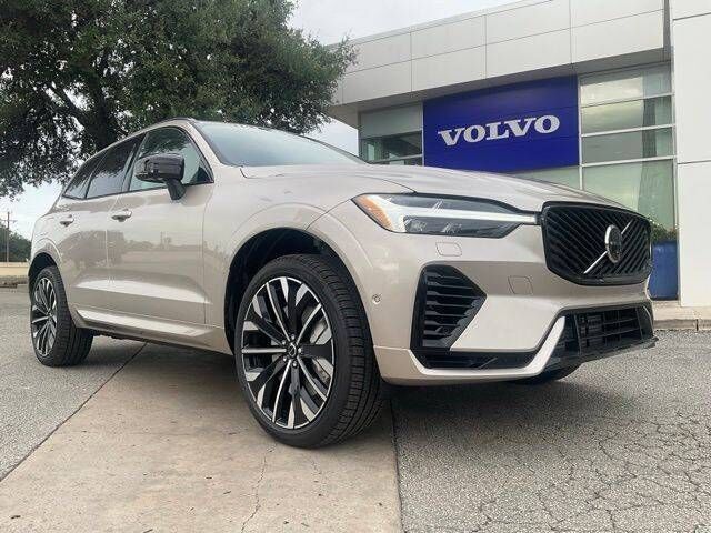 2026 VOLVO XC60