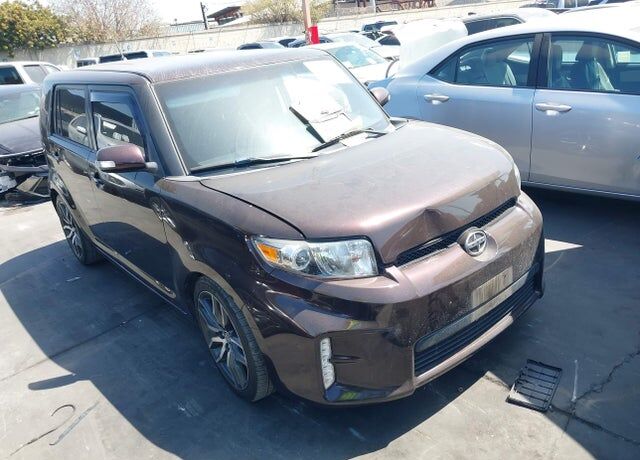 2011 TOYOTA SCION