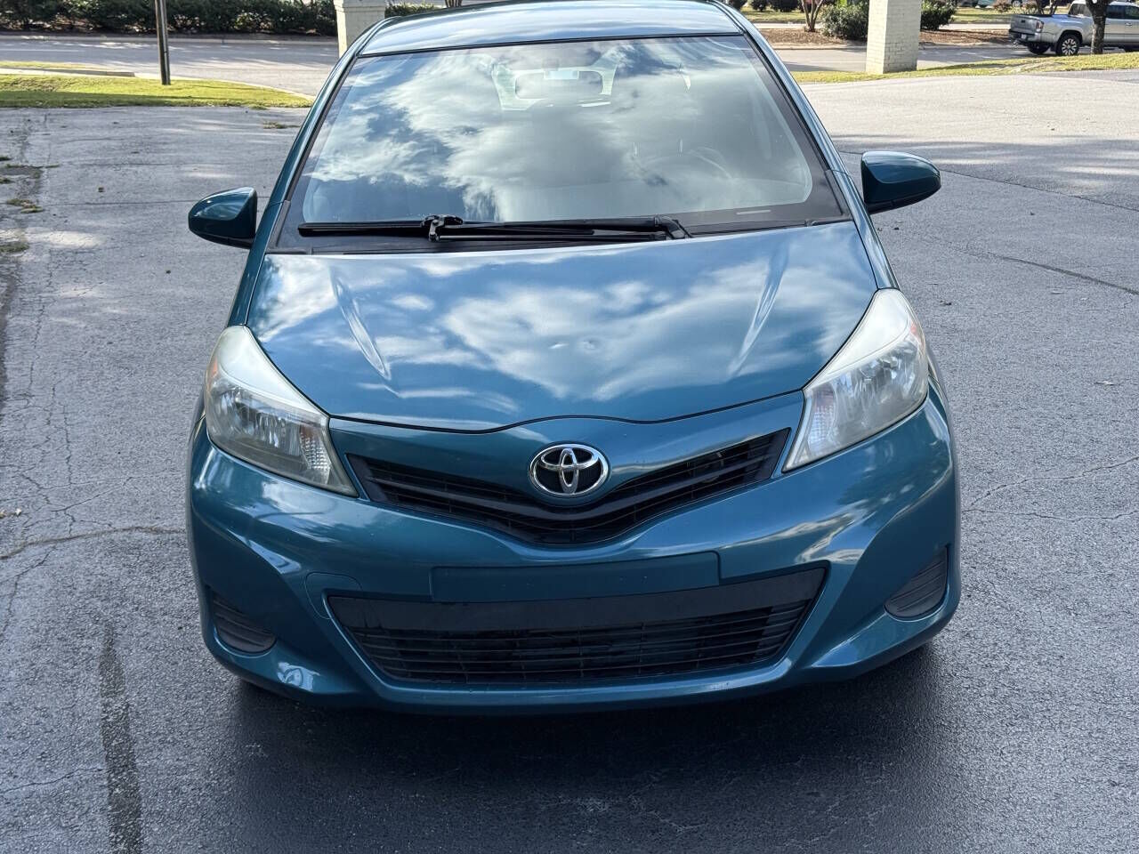 2013 TOYOTA Yaris