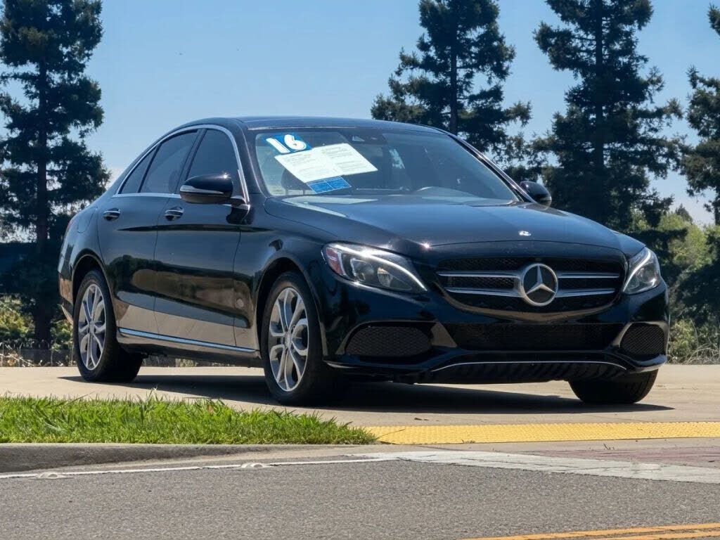 2016 MERCEDES-BENZ C-Class
