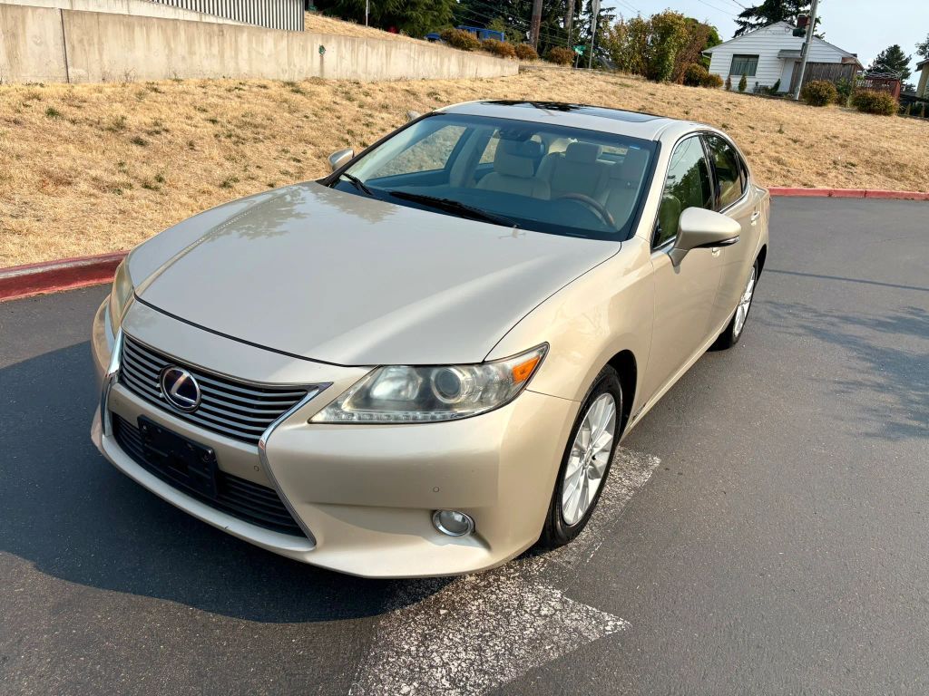 2013 LEXUS ES