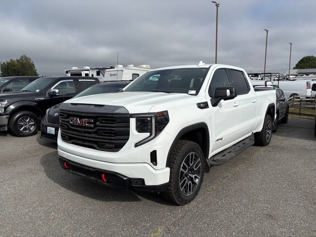 2024 GMC Sierra