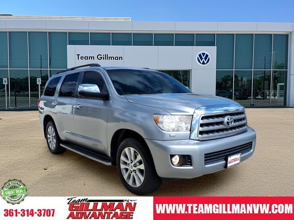 2013 TOYOTA Sequoia