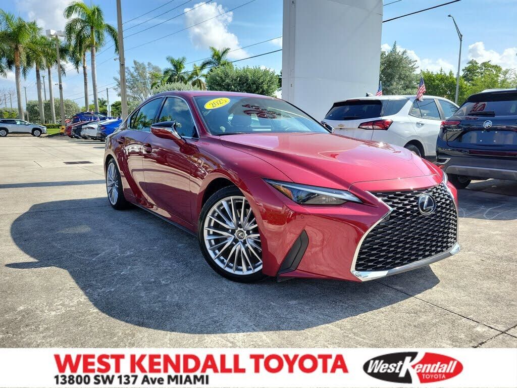 2025 LEXUS IS