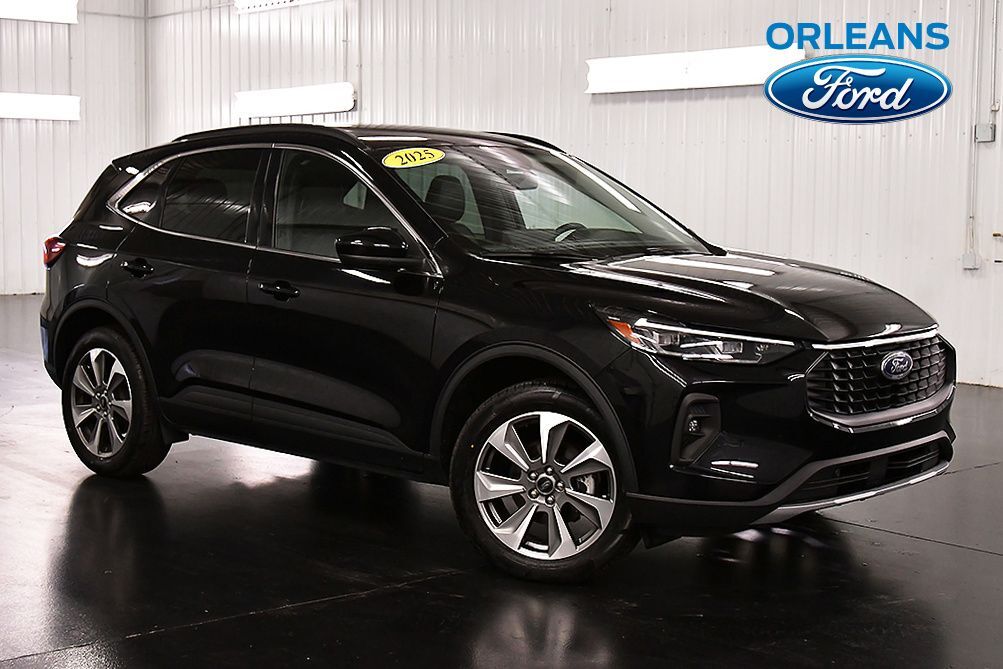 2025 FORD Escape