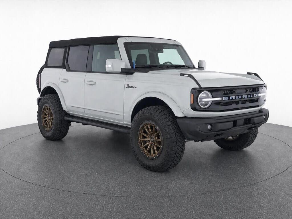 2023 FORD Bronco