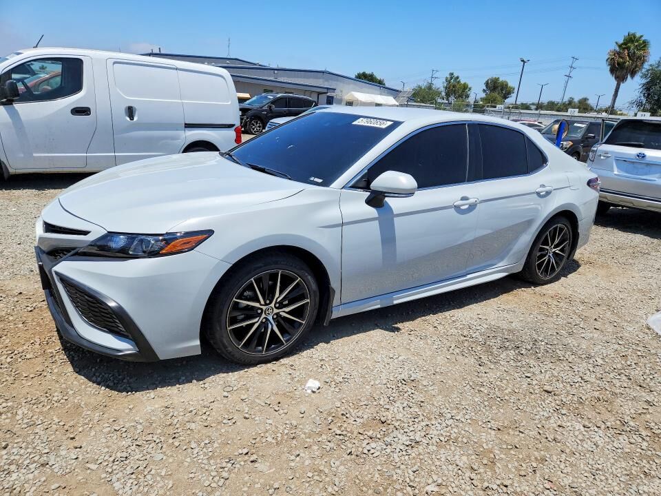 2024 TOYOTA Camry