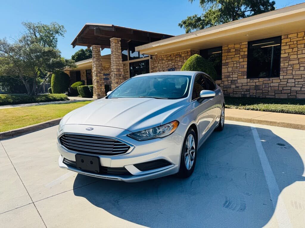 2017 FORD Fusion