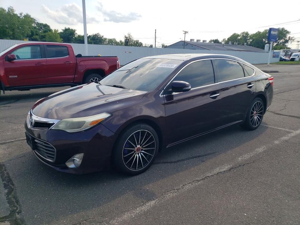 2013 TOYOTA Avalon