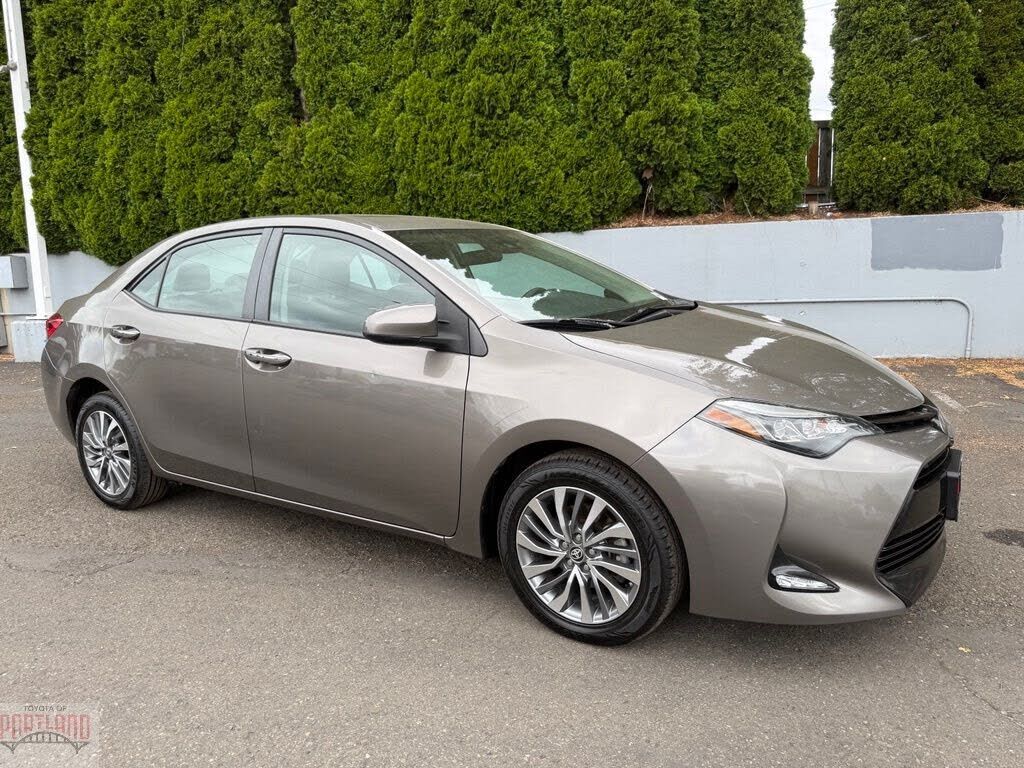 2018 TOYOTA Corolla