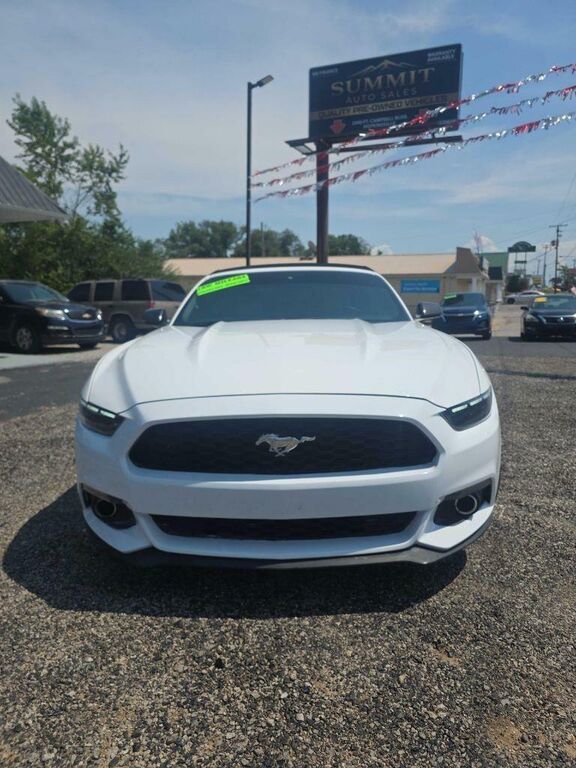 2017 FORD Mustang