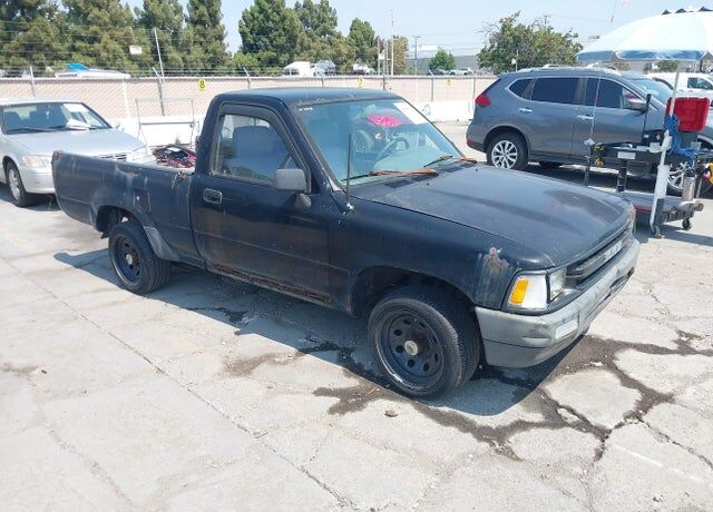 1990 TOYOTA Pick-Up