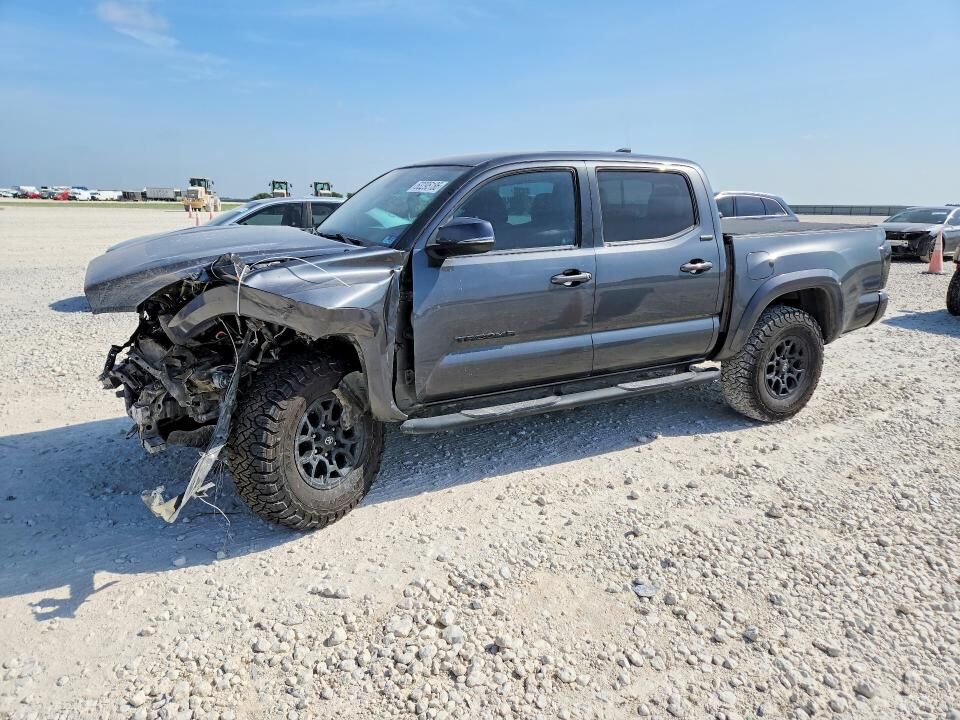 2022 TOYOTA Tacoma