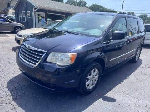 2010 CHRYSLER Town and Country