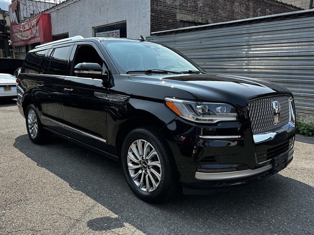 2022 LINCOLN Navigator L