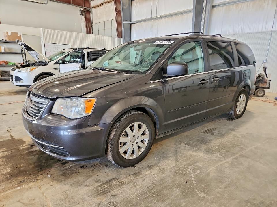 2015 CHRYSLER Town and Country
