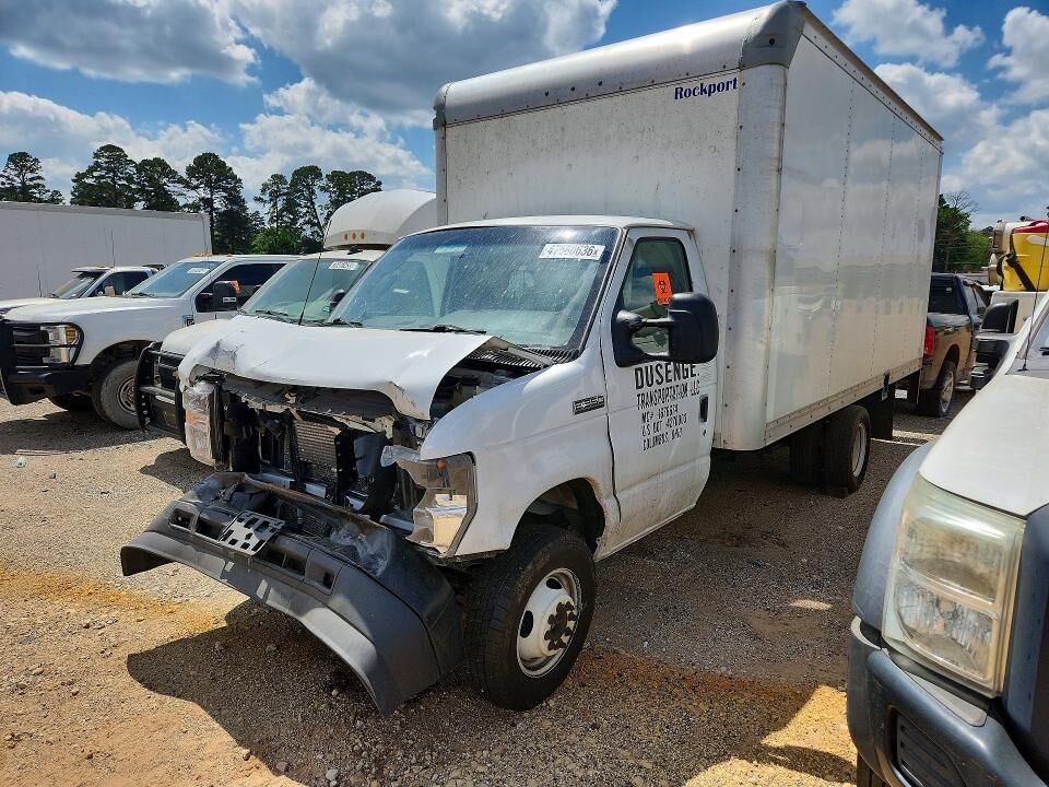2024 FORD E-350
