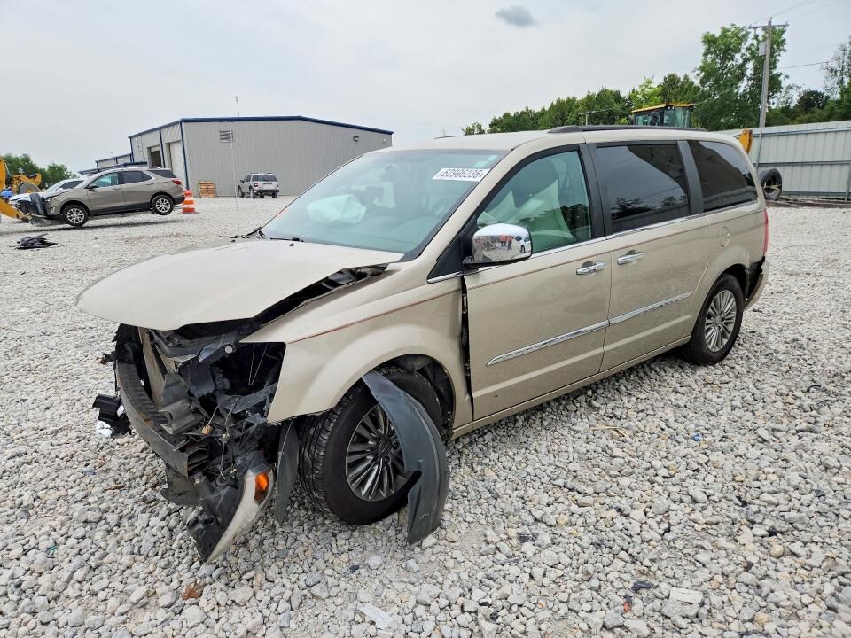 2016 CHRYSLER Town and Country