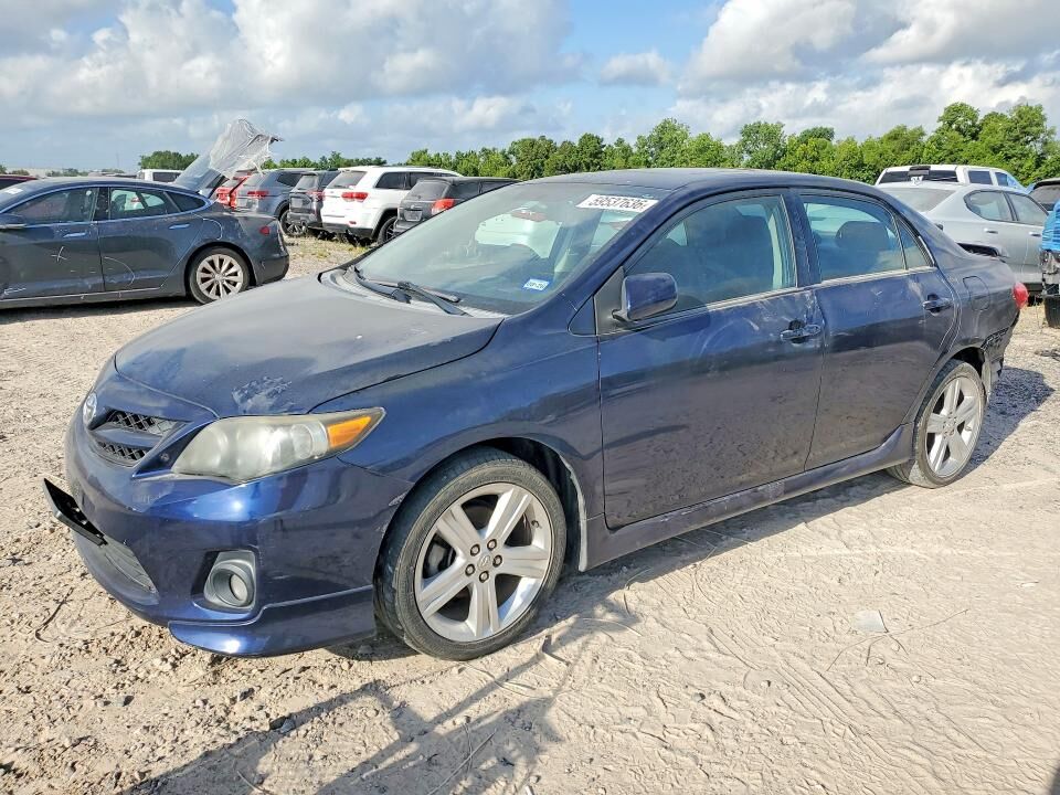 2013 TOYOTA Corolla