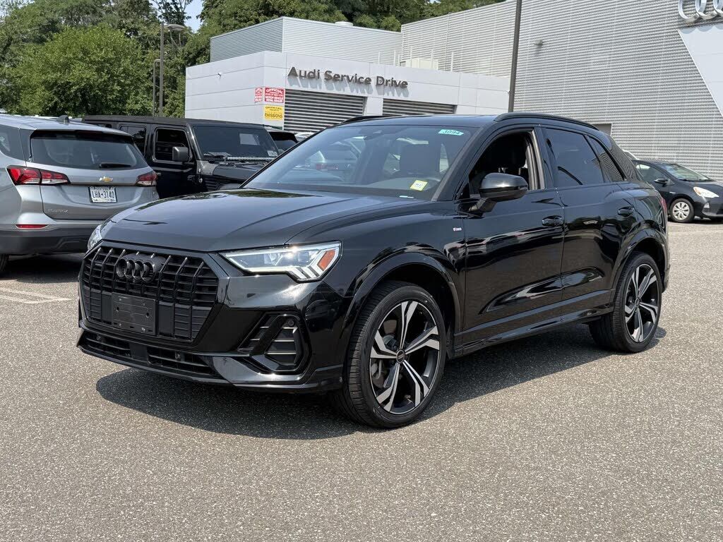 2023 AUDI Q3