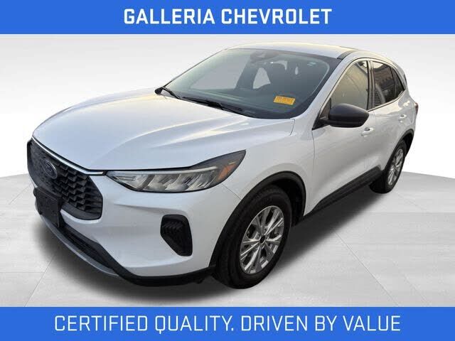 2024 FORD Escape